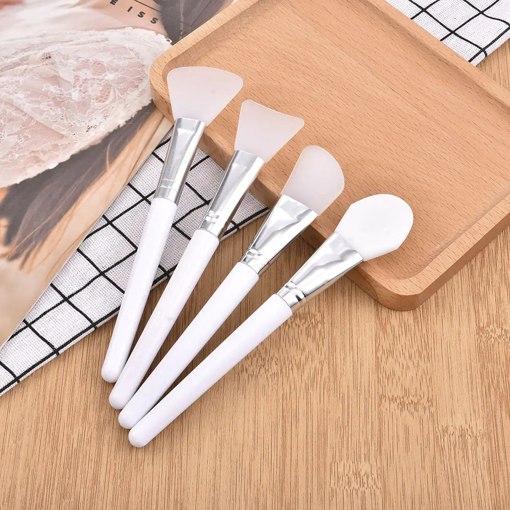 White Silicone Facial Mask Brush for Skin Care (1pc)