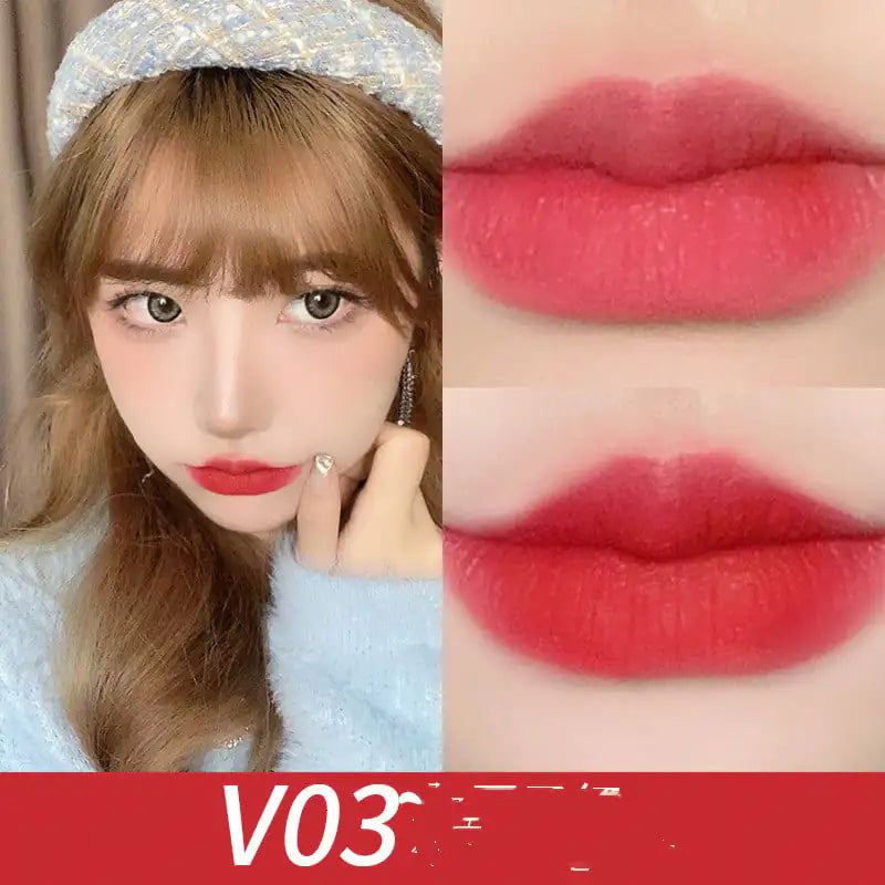 Non-Stick Lip Balm for Long-Lasting Color Fixation